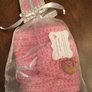 NWT Handmade crochet booties pink, w button ankle